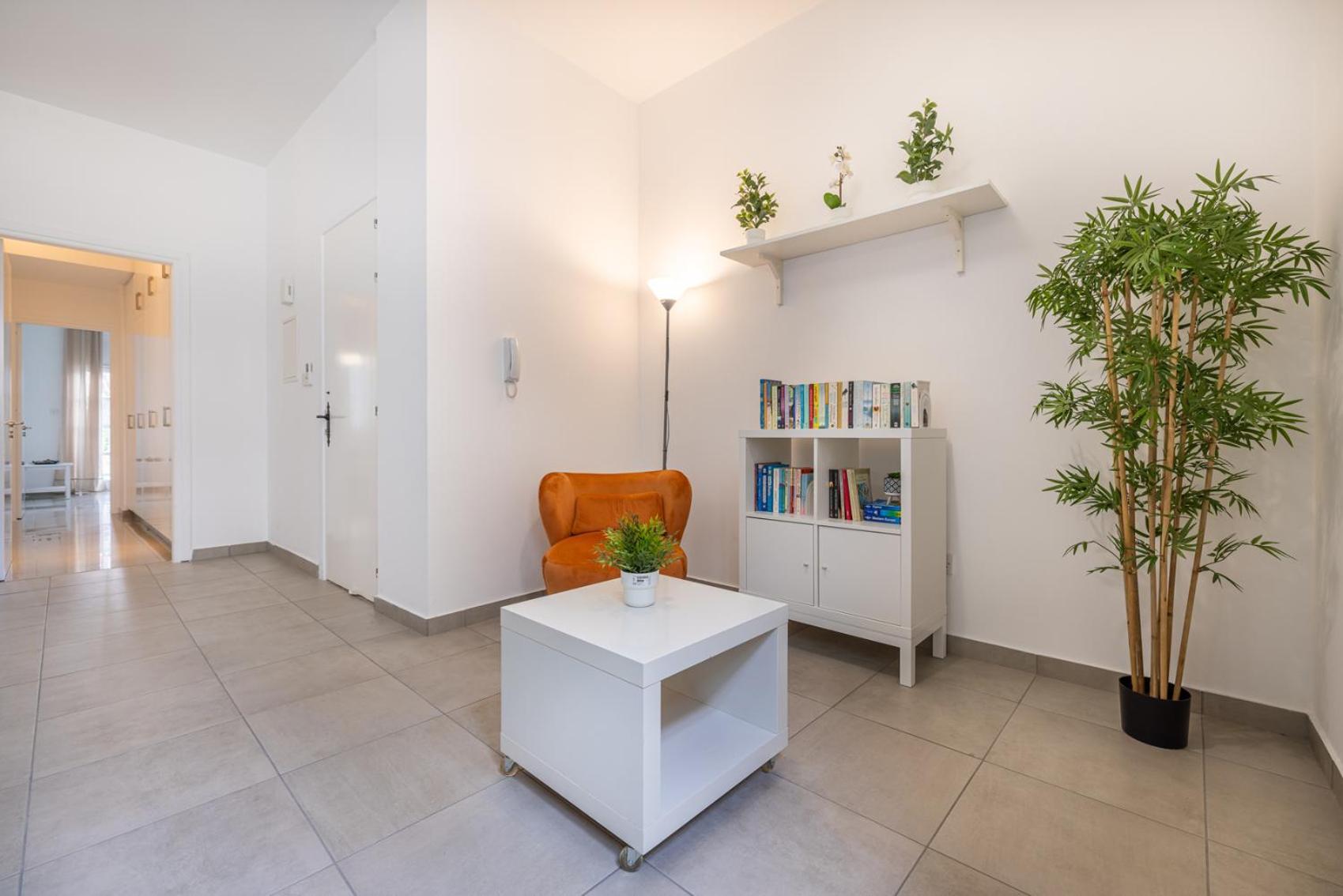 Pageant Homes Apartment *